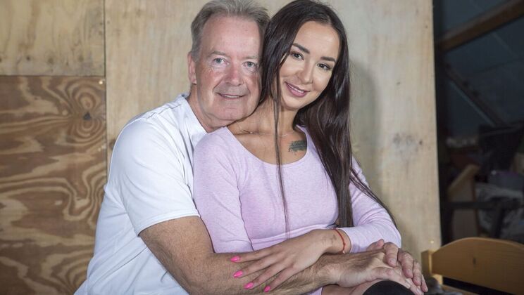 [Oldje] - Sleeping Beauty Takes It Deep