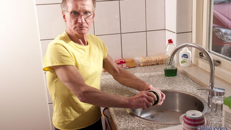 [Oldje] - John's Sizzling Kitchen Fling with Denise Sky - John - Denise Sky