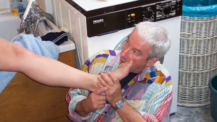 [Oldje] - Young Maggie's Shower Show for George