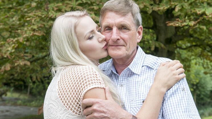 [Oldje] - When the Old Gets it Up for the Young - Katy Sky - Patrik