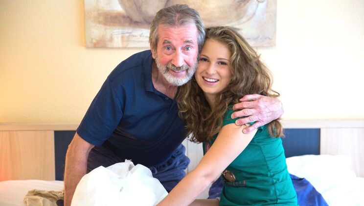 [Oldje] - Cumshot for Young Housekeeper