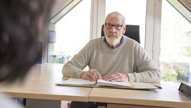 [Oldje] - Quick Study with a Sexy Twist - Mia Navarro - Peter