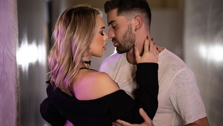 [TransAngels] - Flash of Ass with Emma Rose