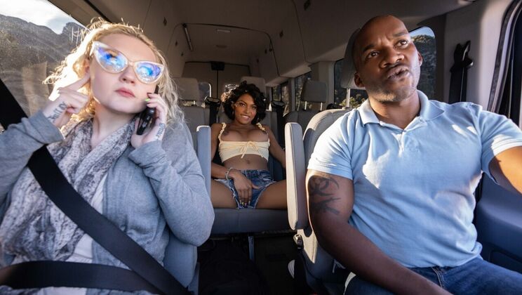 [TransAngels] - Anal Adventure in the Open - Lola Morena - Smash Thompson