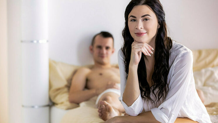 Shaved British Brunette Gets Licked