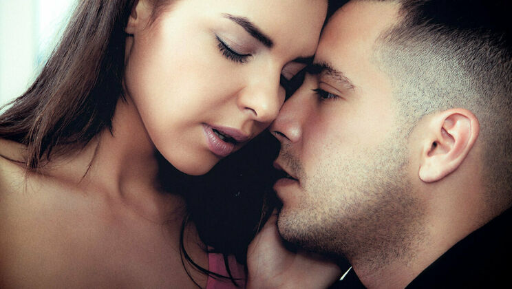 [SexArt] - Cumshot Lovers: Alberto and Henessy