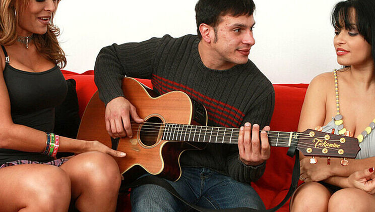 [SeducedByACougar] - Enhanced Body Milf Mason Storm Giving Blowjob