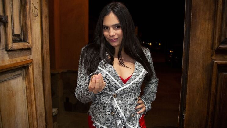 Violet Starr's Sexy Sale: Tits and Ass Galore