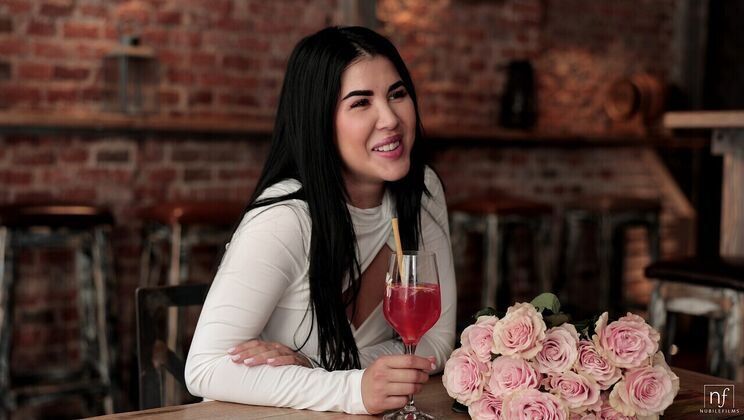 Medium Tits Lady D in Fantasy FFM August 2023