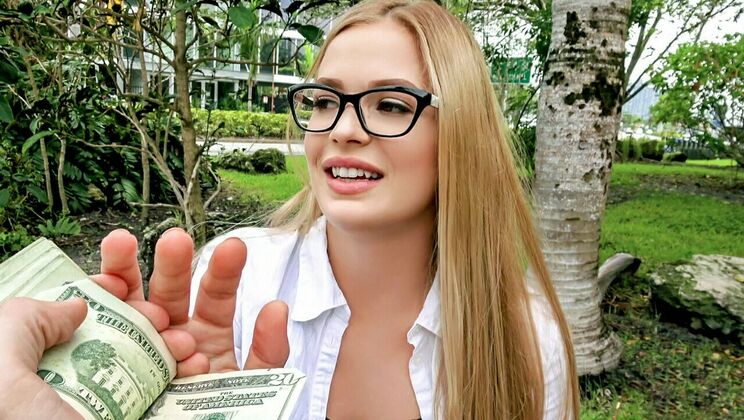 [PublicPickups] - Curvy Glasses Girl Sloan Harper Sex Outside - Sloan Harper - Tyler Steel