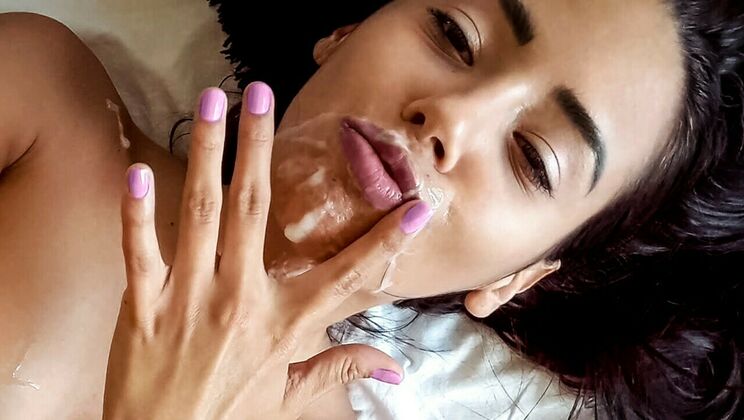 [MOFOSB-Sides] - Chris Torres Gets a Facial from a Big Ass Brunette - Andreina DeLuxe - Chris Torres