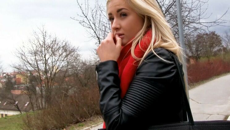 Small Tits Euro Blonde Cayla Lyons