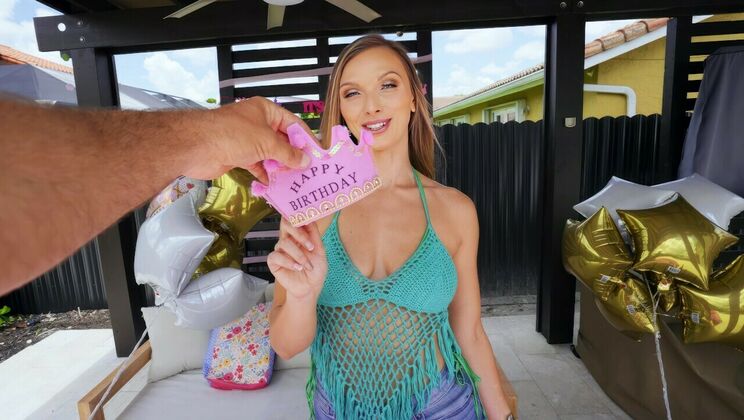 Layna's Party Pleasure