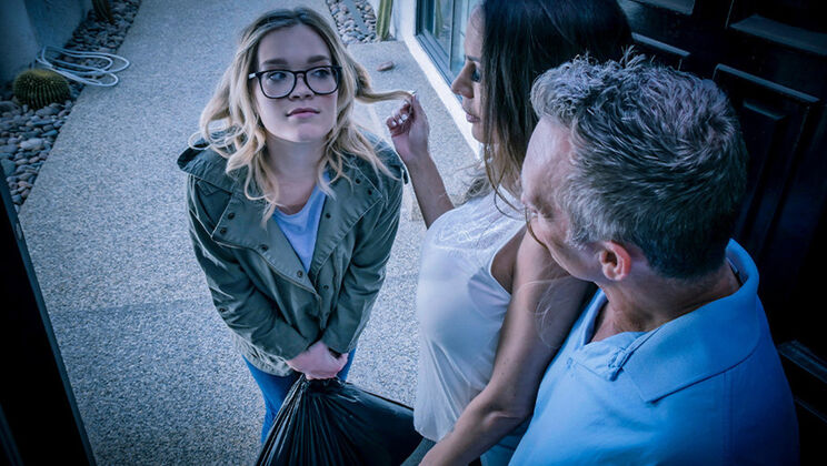 [FosterTapes] - Shaved Stepmom and Teenage Thief Get Naked