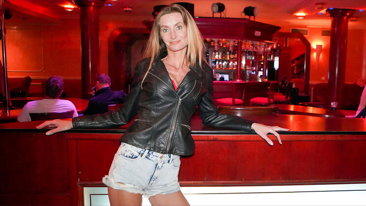 [MYLFXSeries] -  European Mature Women Clubbing 