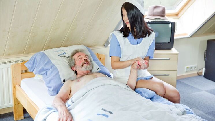 [Oldje] - Hot Brunette Nurse