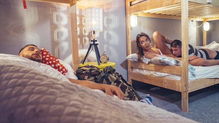 [FakeHostel] - Dicking Duo