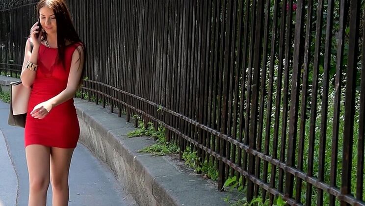 Brunette Babe Rebecca Volpetti Takes it Deep in Anal