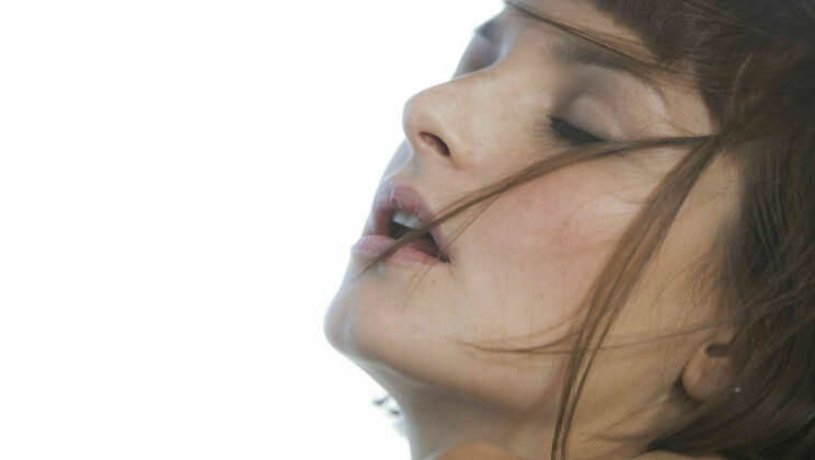 [SexArt] - Beautiful Flora's Masturbation