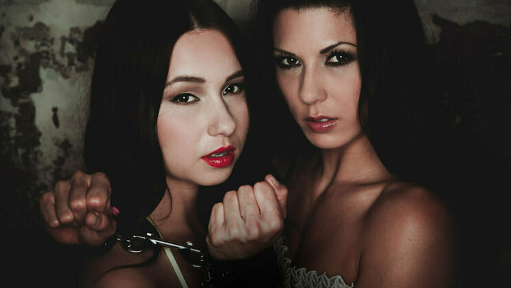 [SexArt] - Beautiful Sex: Taylor and Alexa Get Intimate - Taylor Sands - Alexa Tomas