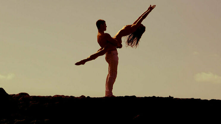 [SexArt] - Rosaline Rosa's Outdoor Blowjob - Rosaline Rosa - Nick Wolanski