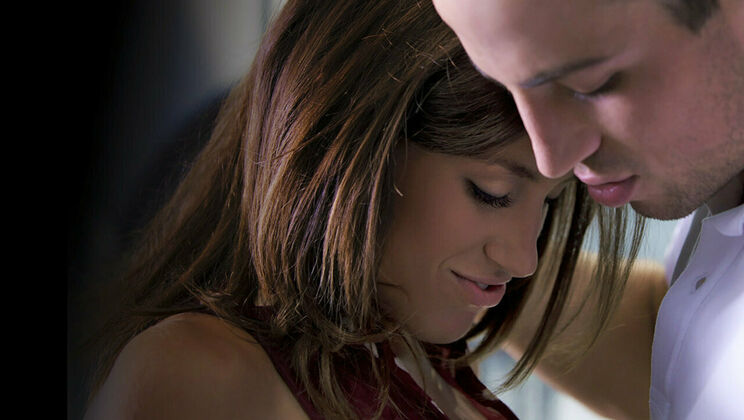 [SexArt] - Julia Roca's Solo Dream: A Beautiful Sex Fantasy - Julia Roca - Joel Tomas