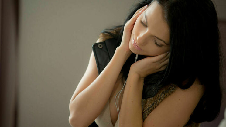 [SexArt] - Nipples and Necessities - Sapphira A