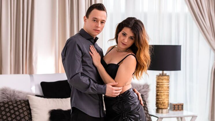 Brunette Bombshells Going Wild