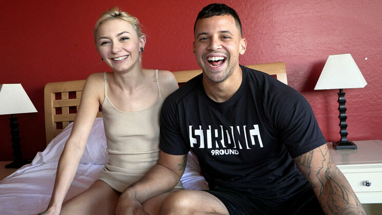 [HotGuysFuck] - Tony Romero Smiles for Blonde Bombshell Clara Fargo