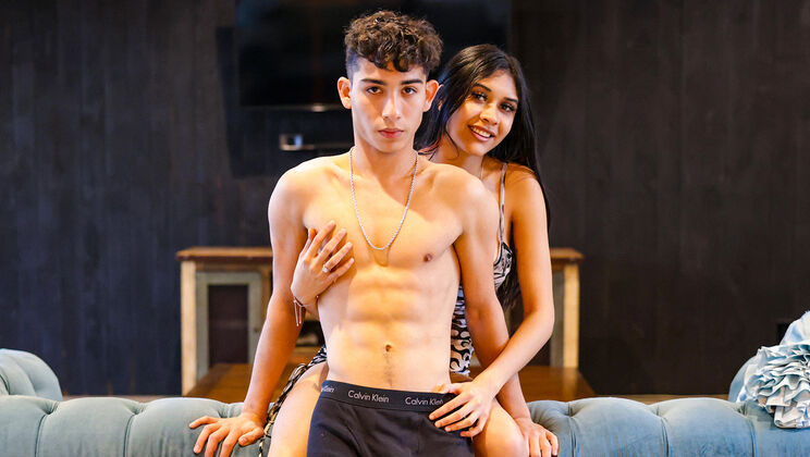 [HotGuysFuck] - Johnny Ortega's Nighttime Tryst With Reina Heart! - Reina Heart - Johnny Ortega