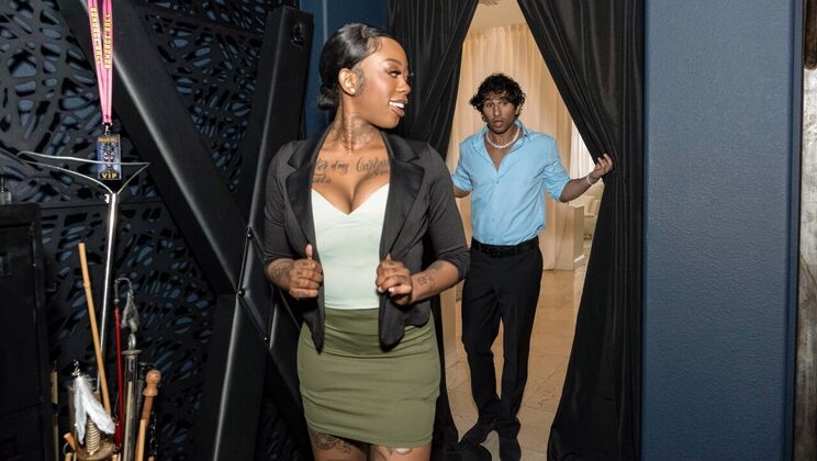 [LookAtHerNow] - Realtor's Dirty Little Secret: Big Ass and Tits - Baby Gemini - Zane Walker