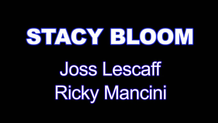 Stacy Bloom's Tanned and Petite DP