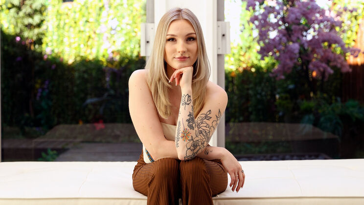 [CastingCouchHD] - Cumshot Audition with Syrah - Syrah