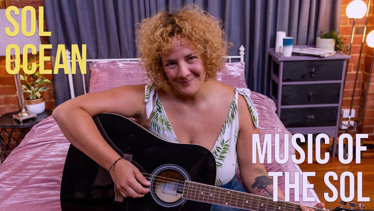 Sol Ocean Plays Solo