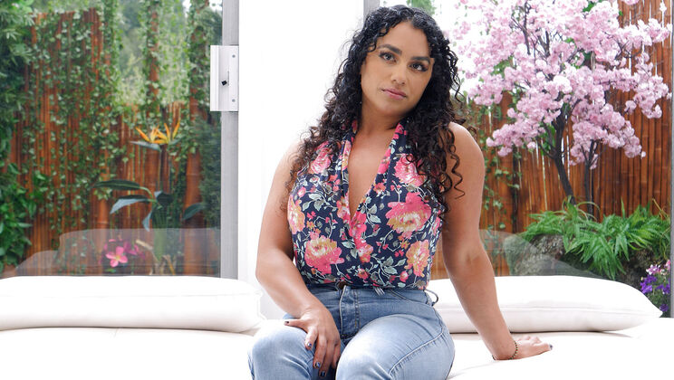 [NetGirl] - Brianna's Deepthroat Audition