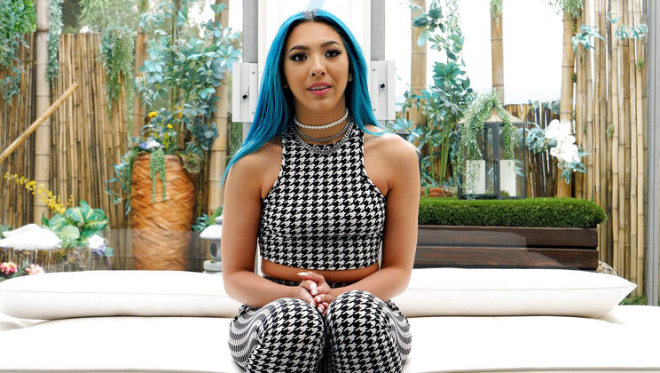 [CastingCouchHD] - Cowgirl Beverly Tries Out - Beverly