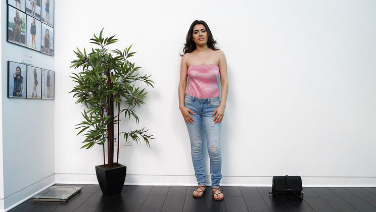 [CastingCouchHD] - Daisy's Blowjob Casting - Daisy