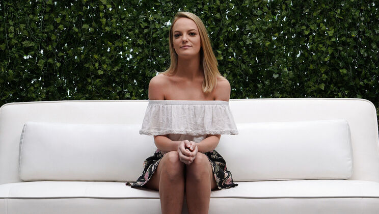 [NetGirl] - Emma's Ball Sucking Skills - Emma