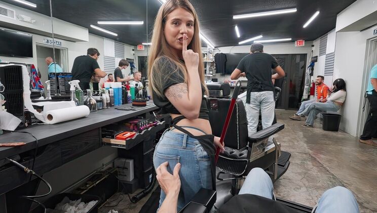 [MOFOS] - Lucky Anne Rides at the Barbers - Parker Ambrose - Lucky Anne