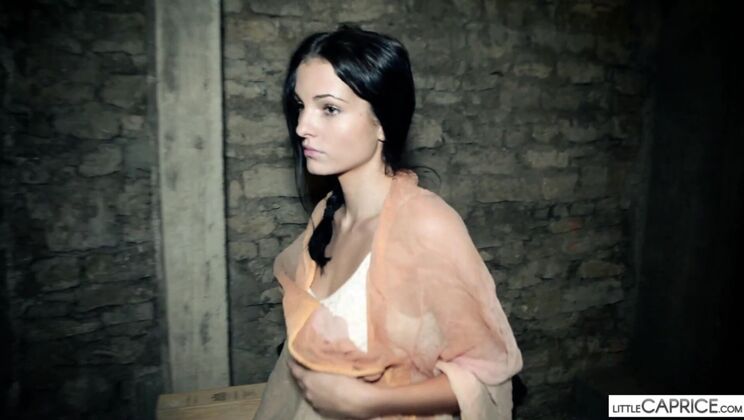 Solo Sapphira - Czech Girl's Pleasure