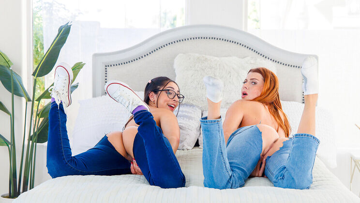 [StepSiblingsCaught] - Stepbro Pays His Debt - Pussy Licking & Spanking - Victor Ray - Madison Wilde - Stella Luxx