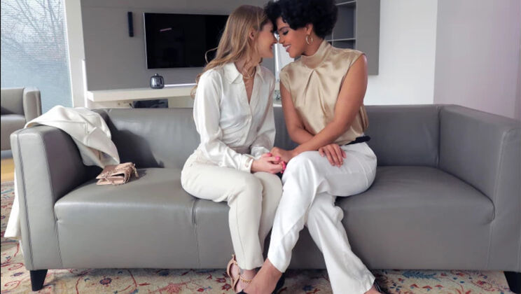 POV Threesome - Tiffany & Selva Get Wild & Hairy Together