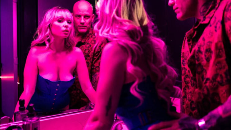 Big Tits Hairy Fantasy - Derrick Pierce Goes Deep