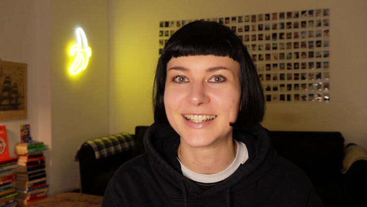 Ana B and Serafina's Intimate Fetish Encounter