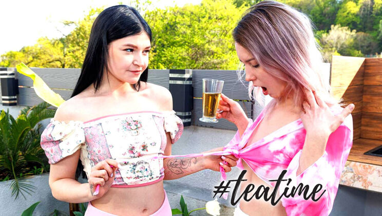 Alice & Virgin – Shaved Pussy Lesbian Fingering Fun