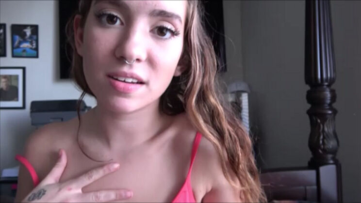 Big Ass Stepsister Sucks Stepbro's Cock