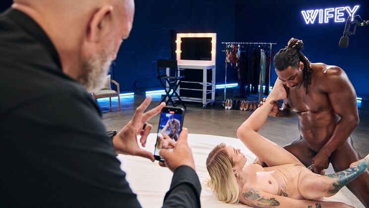 Interracial Deepthroat and Pussy Licking with Saint LaRose