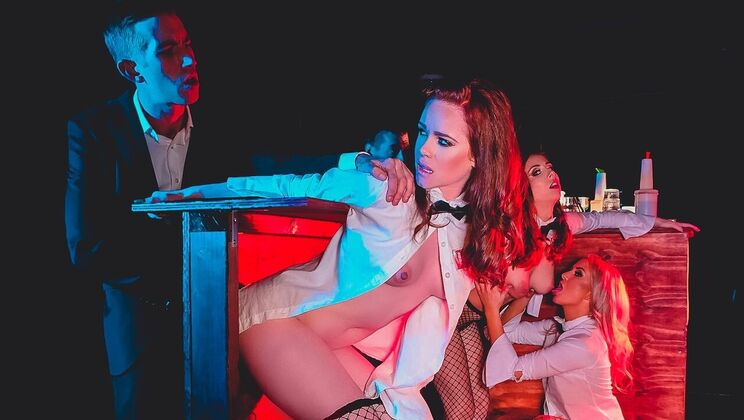 Trimmed Pussy & Big Cock Orgy at the Hole of Glory