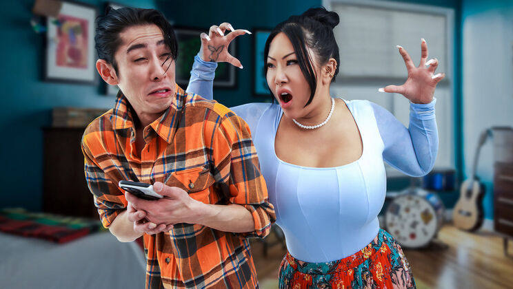 [TigerMoms] - Connie Perignon's Cum in Mouth Scene - David Lee - Connie Perignon