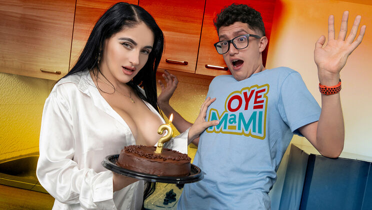 PAWG Latina gets pounded - Deep throat and creampie finish
